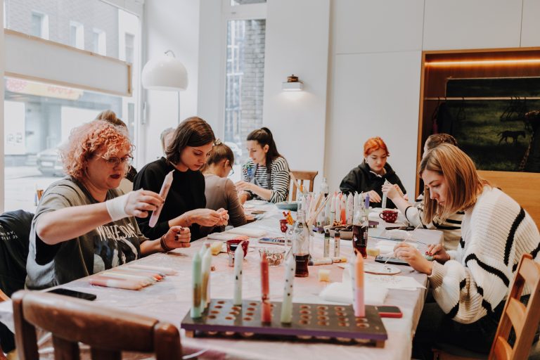 DIY-Kerzenworkshops in Ückendorf – „Oster-Special“ und „Muttertags-Special“