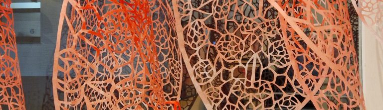 Paper Cutting mit Evangelia