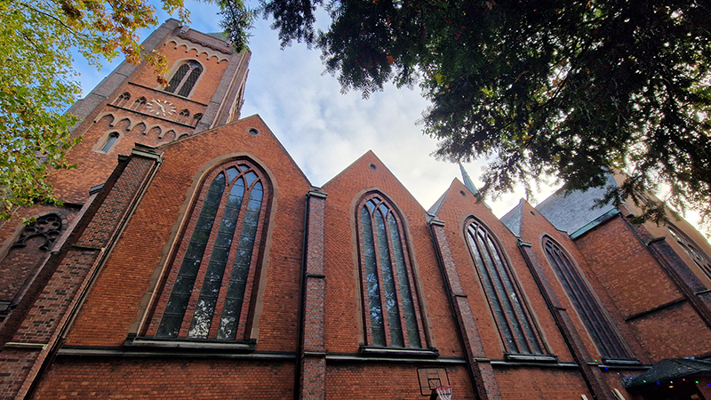Aussenfassade der St. Josef Kirche an der Ückendorfer Straße.