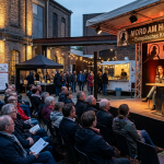 Krimi-Festival, Publikum lauscht einer Lesung