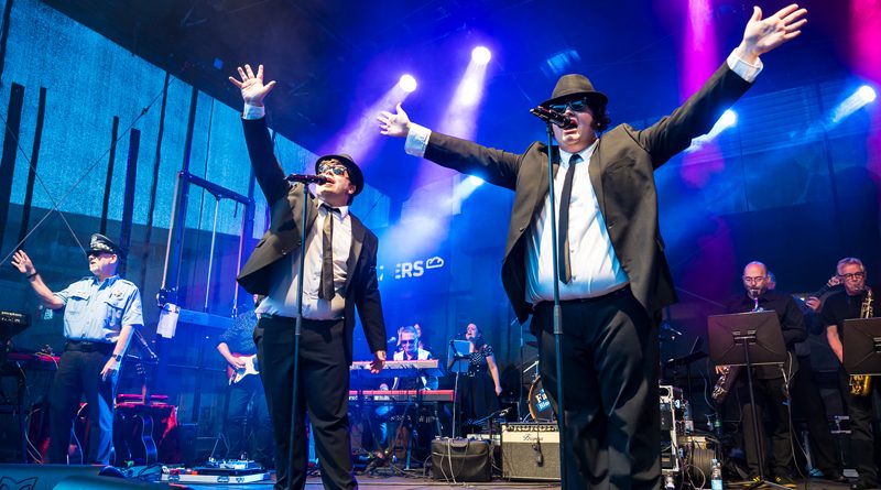 Die Fantastic Blues Brothers auf der Bühne