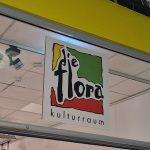 Eingangsschild "die flora"