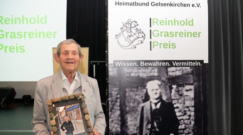Reinhold Adam mit ddem Reinhold-Grasreiner-Preis