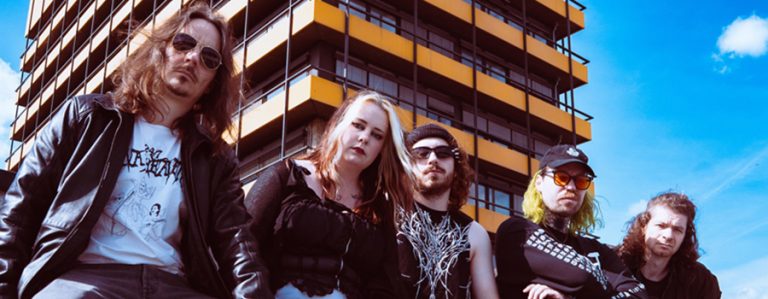 Desolat Bandfoto